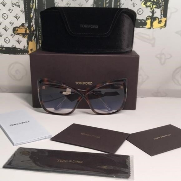 NEW AUTHENTIC Tom Ford Women's Oversized Tortoise Sunglasses TF943 53F","descrip - Picture 12 of 13